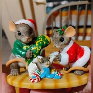 The Hamilton Collection, Stuffed with Joy Festive Figurine